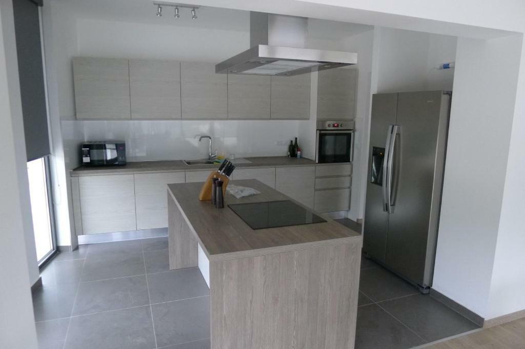 Blue Water Apartment Zrnovo エクステリア 写真